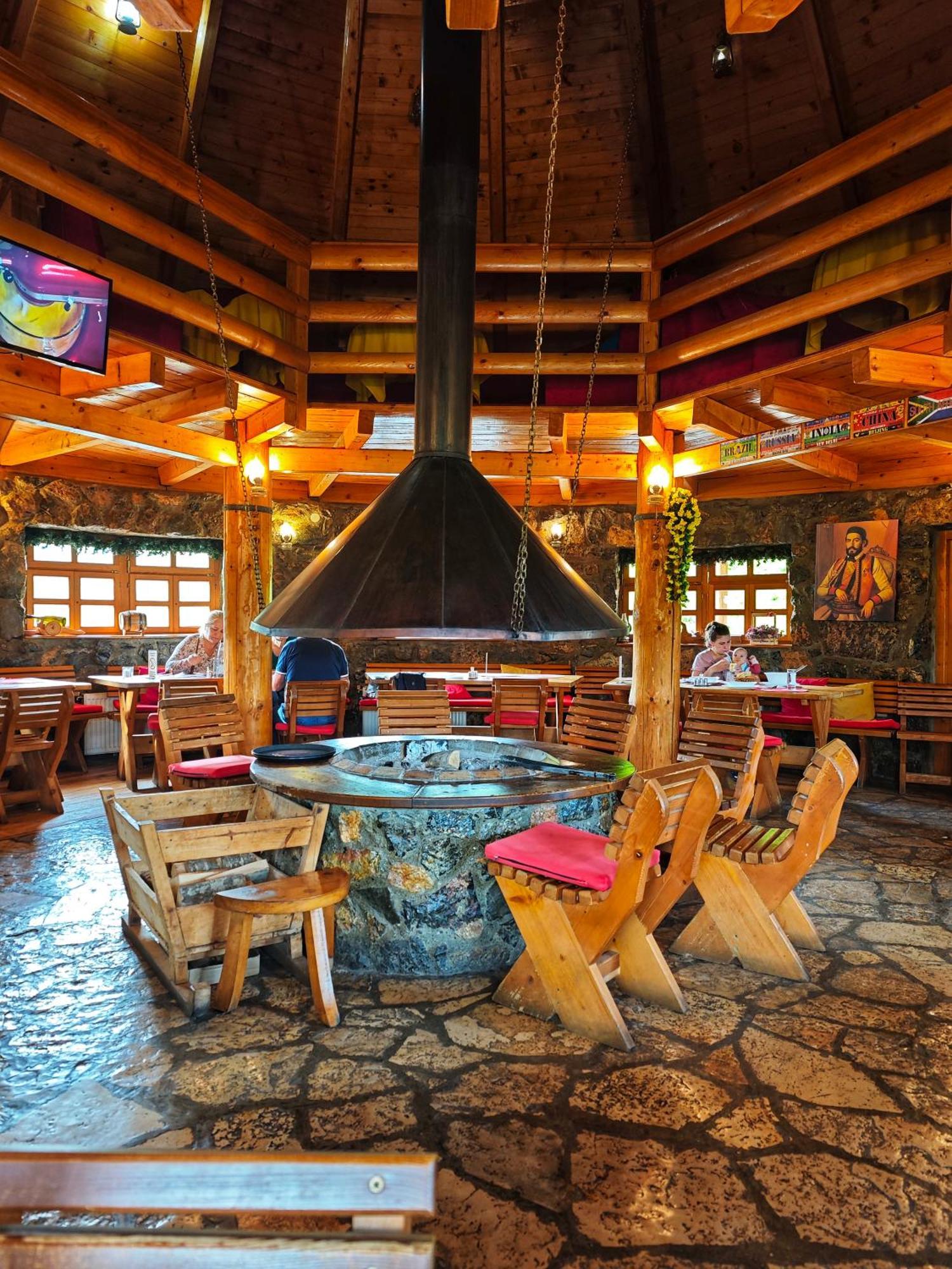 Kozak Apartments & Restaurant Mojkovac Exteriör bild
