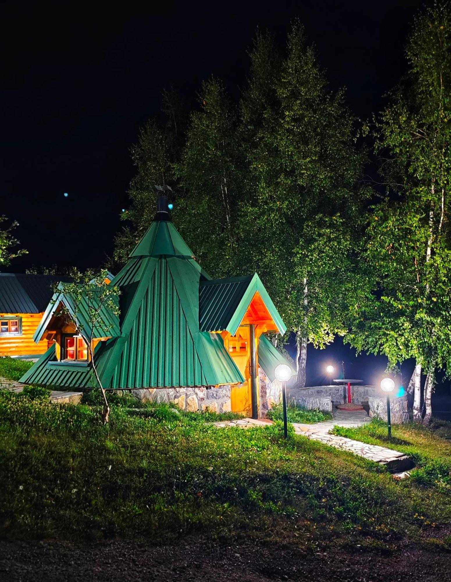 Kozak Apartments & Restaurant Mojkovac Exteriör bild