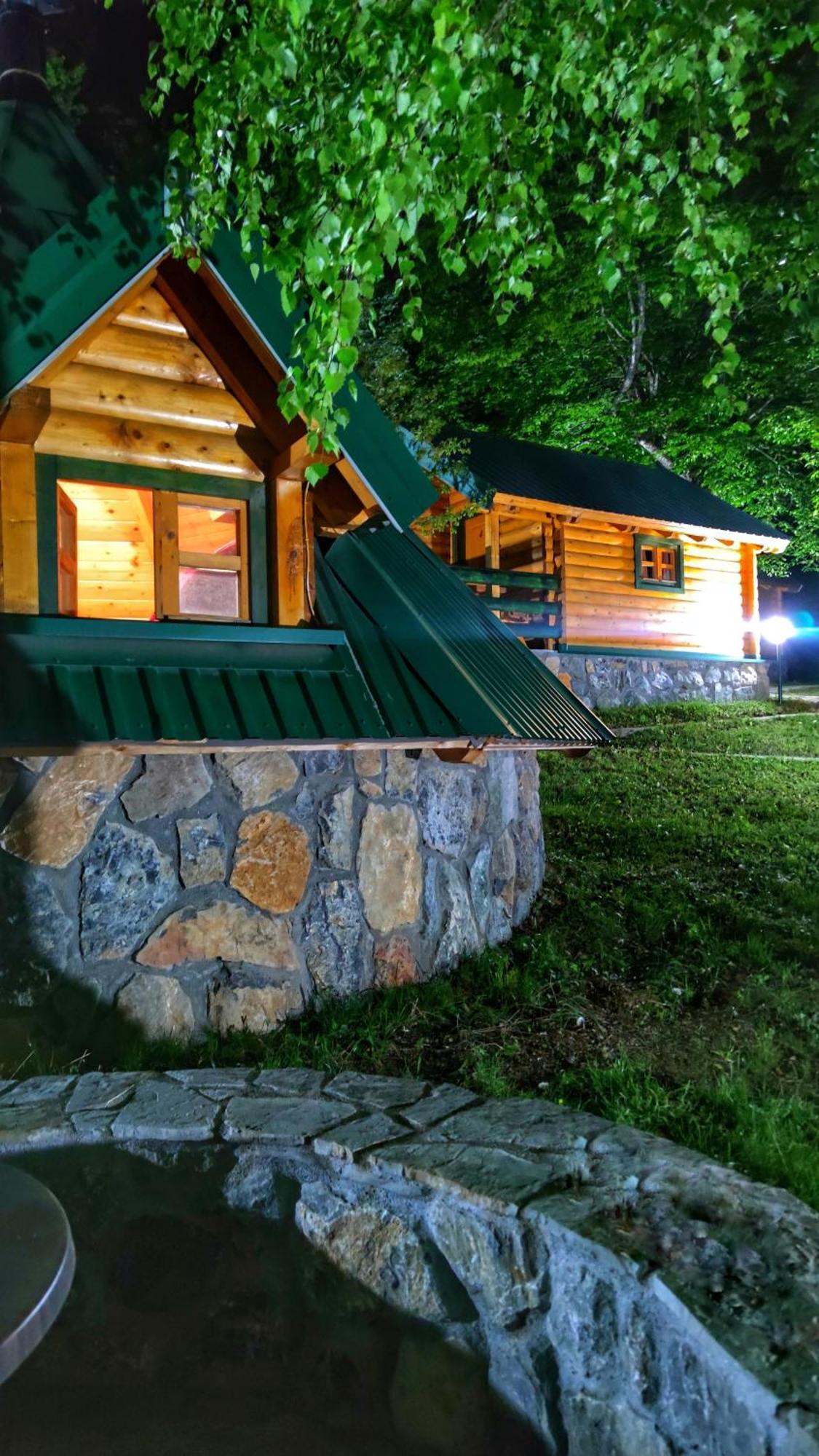 Kozak Apartments & Restaurant Mojkovac Exteriör bild