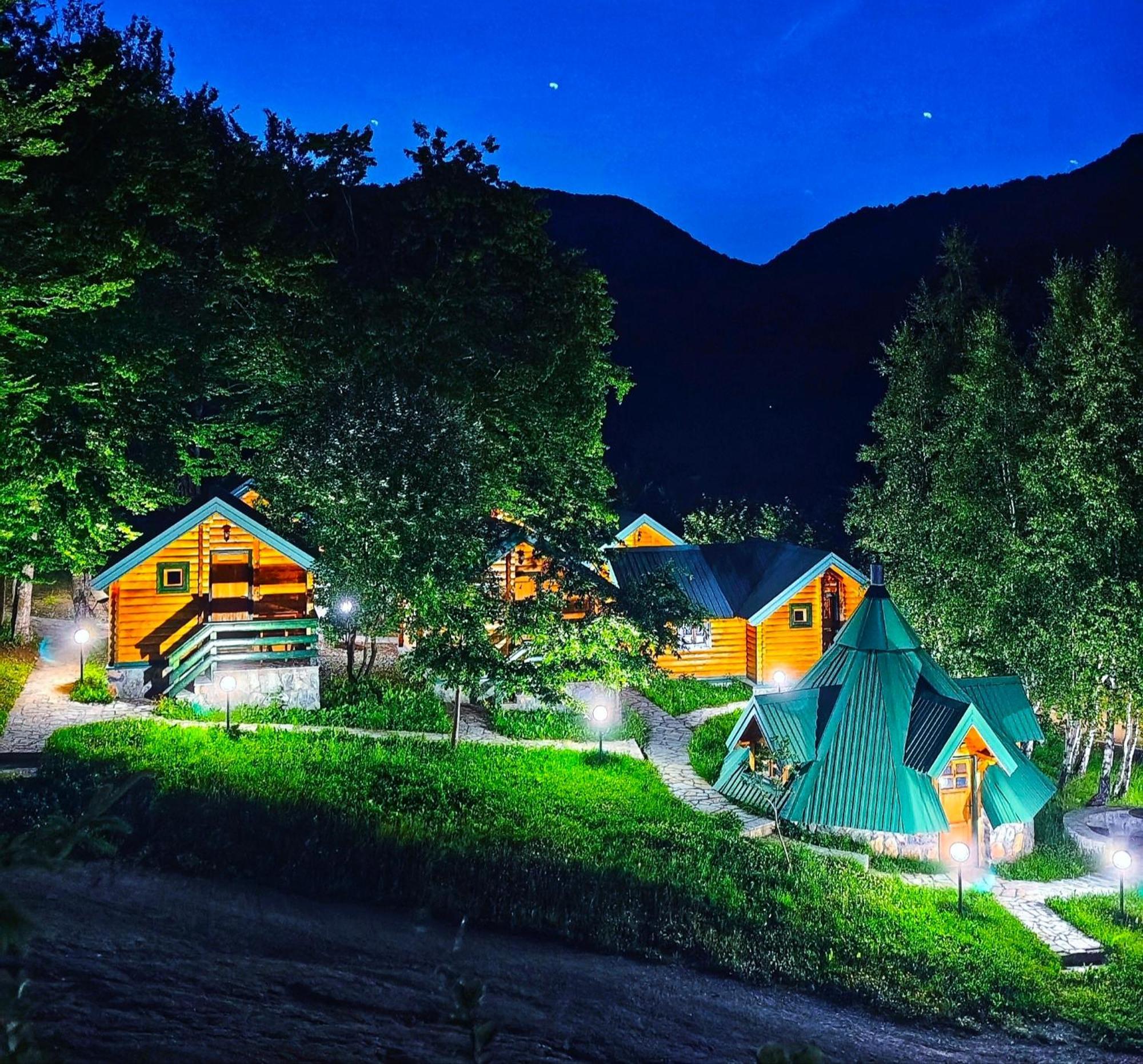 Kozak Apartments & Restaurant Mojkovac Exteriör bild