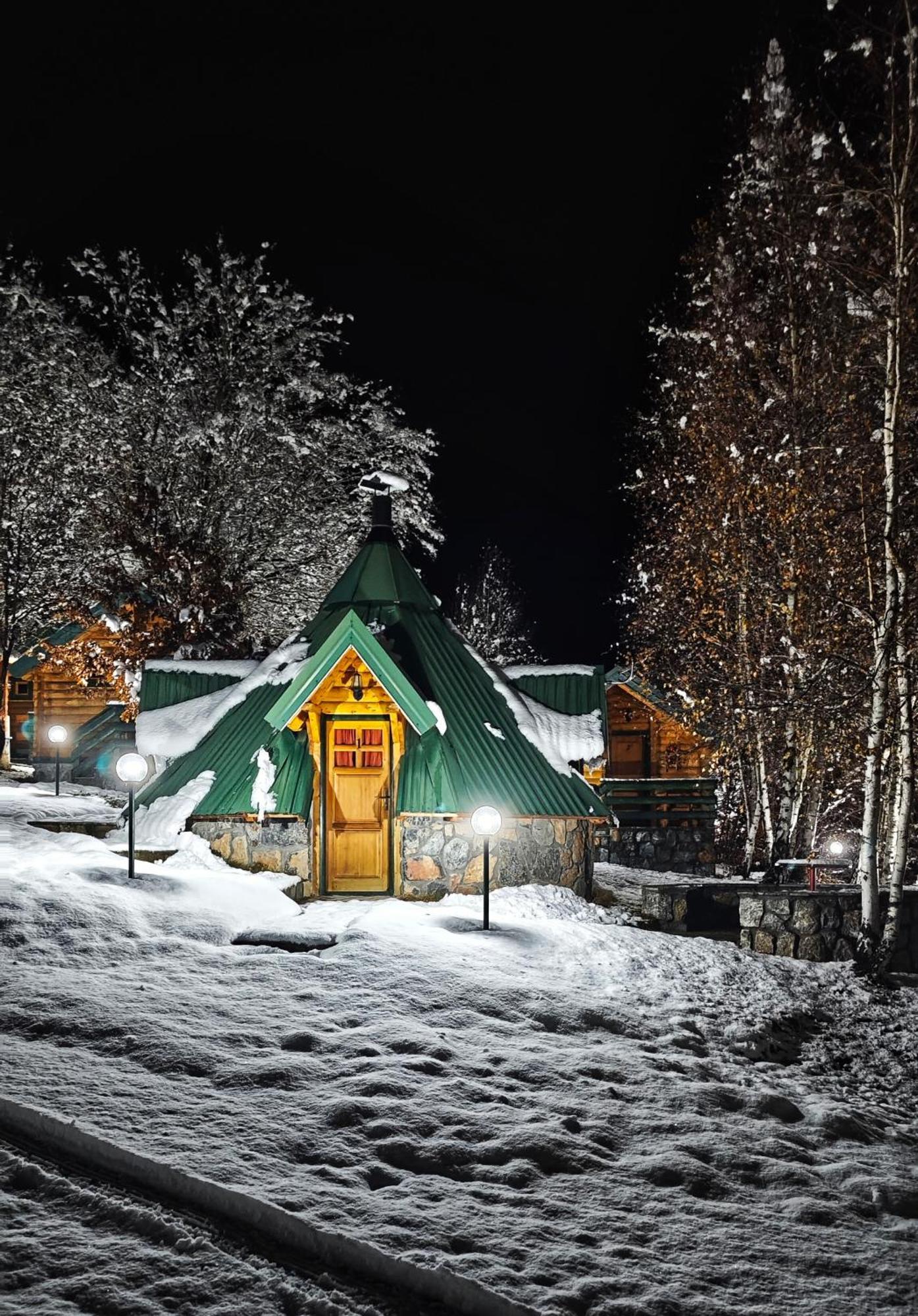 Kozak Apartments & Restaurant Mojkovac Exteriör bild
